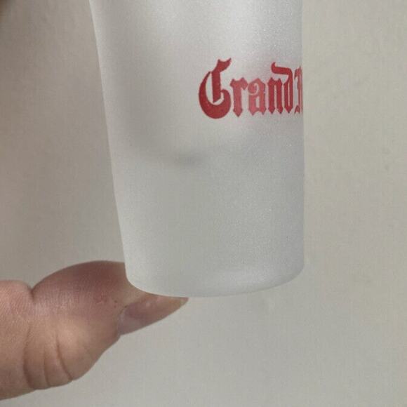 RARE Vintage Grand Marnier Shot Glasses Set of 8 Frosted White La Vie Red - Picture 5 of 8